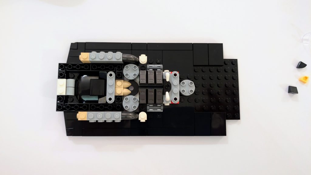 LEGO McLaren MP4/4 building process - engine