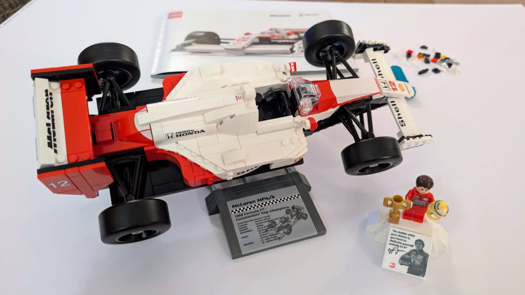 LEGO McLaren MP4/4 building process - completed build