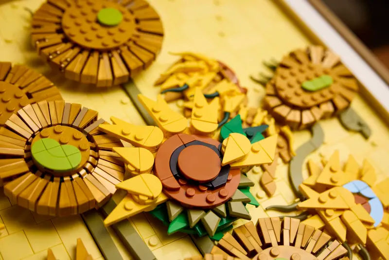Lego Art theme - Sunflowers by Vincent Van Gogh