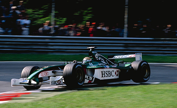 Eddie Irvine’s Jaguar R3