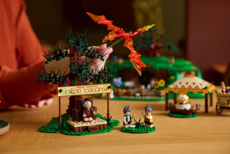 LEGO Icons 10345: The Lord of the Rings: The Shire